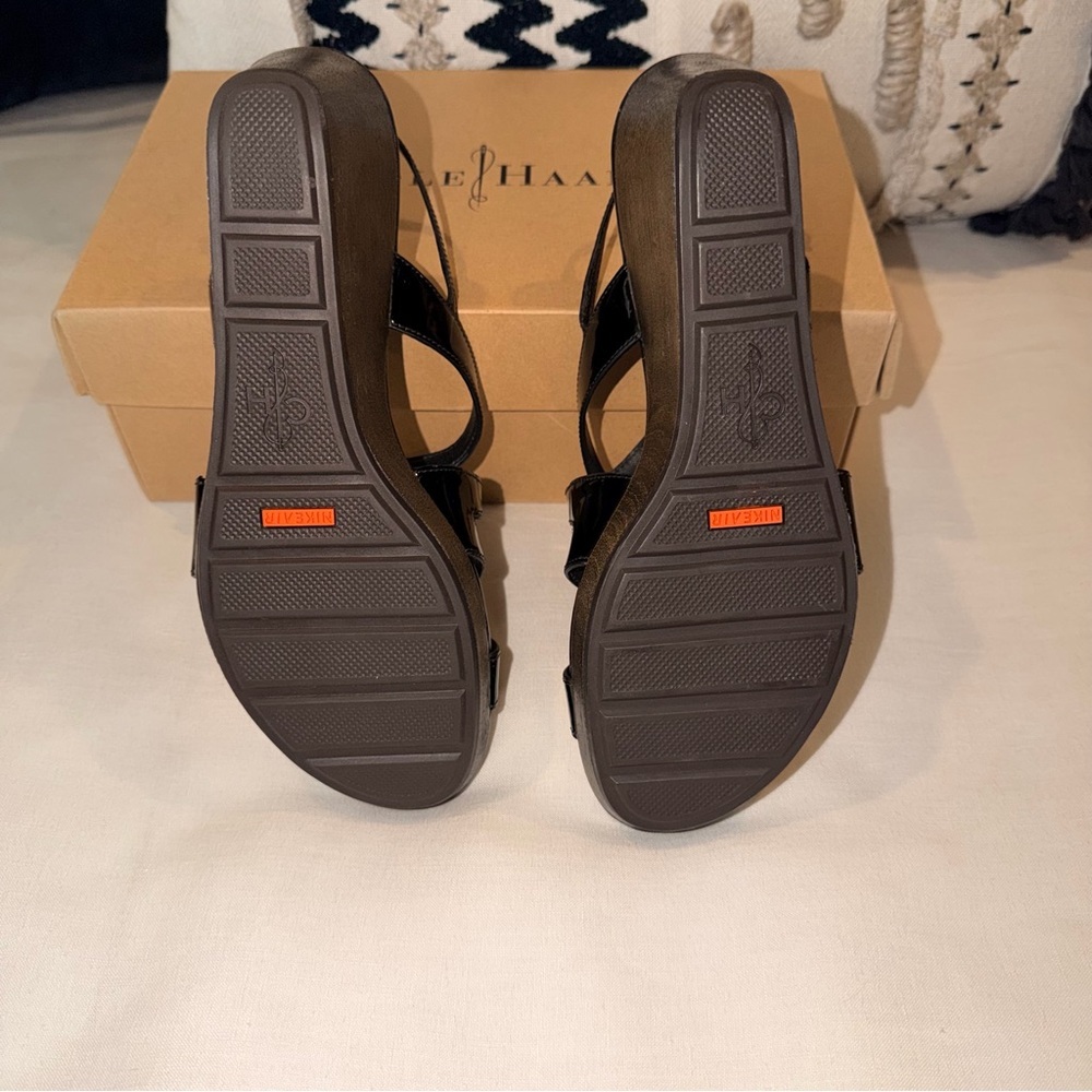 Cole Haan Black Leather Strappy Wedge Sandals Women’s 7.5 - Picture 3 of 6